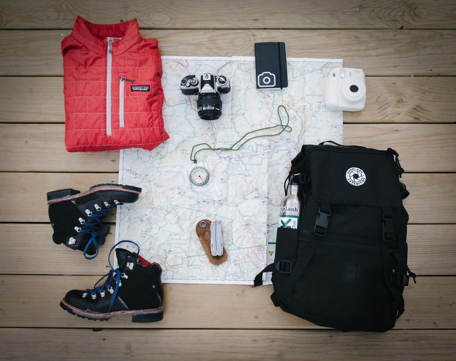 10 Must-Have Clothing Items for Backpackers